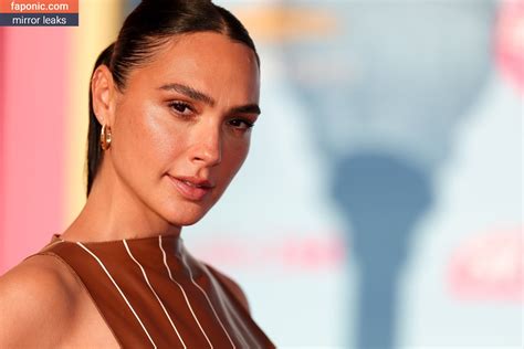 gal gadot nudes|Gal Gadot nude pictures, onlyfans leaks, playboy photos, sex。